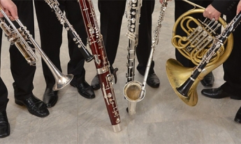 Article συναυλία πνευστών, concert of wind instruments, winds in music