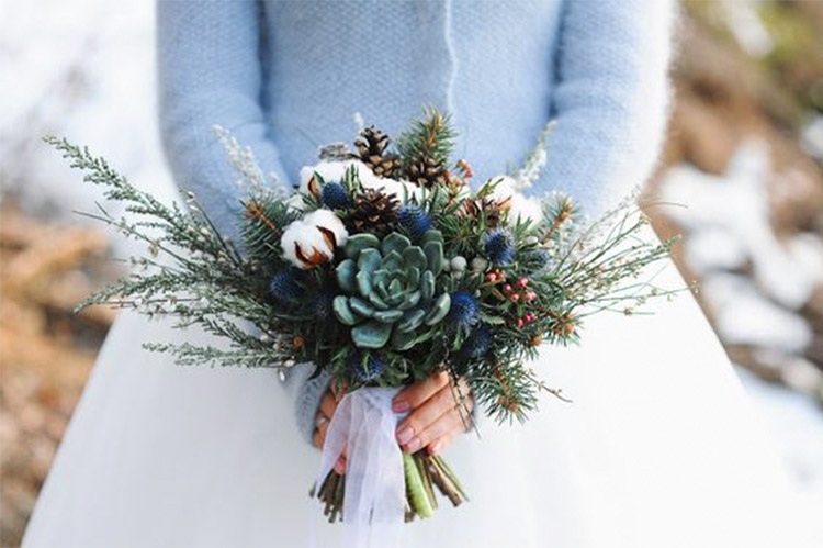 wedding bouquet, winter bouquet, bride, wedding, discovernafplioweddings